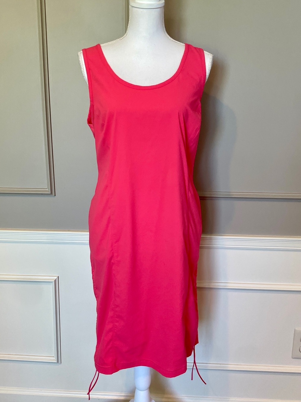 Columbia Dress Omni Shield Large Pink Sleeveless Athleisure Travel Casual Sport